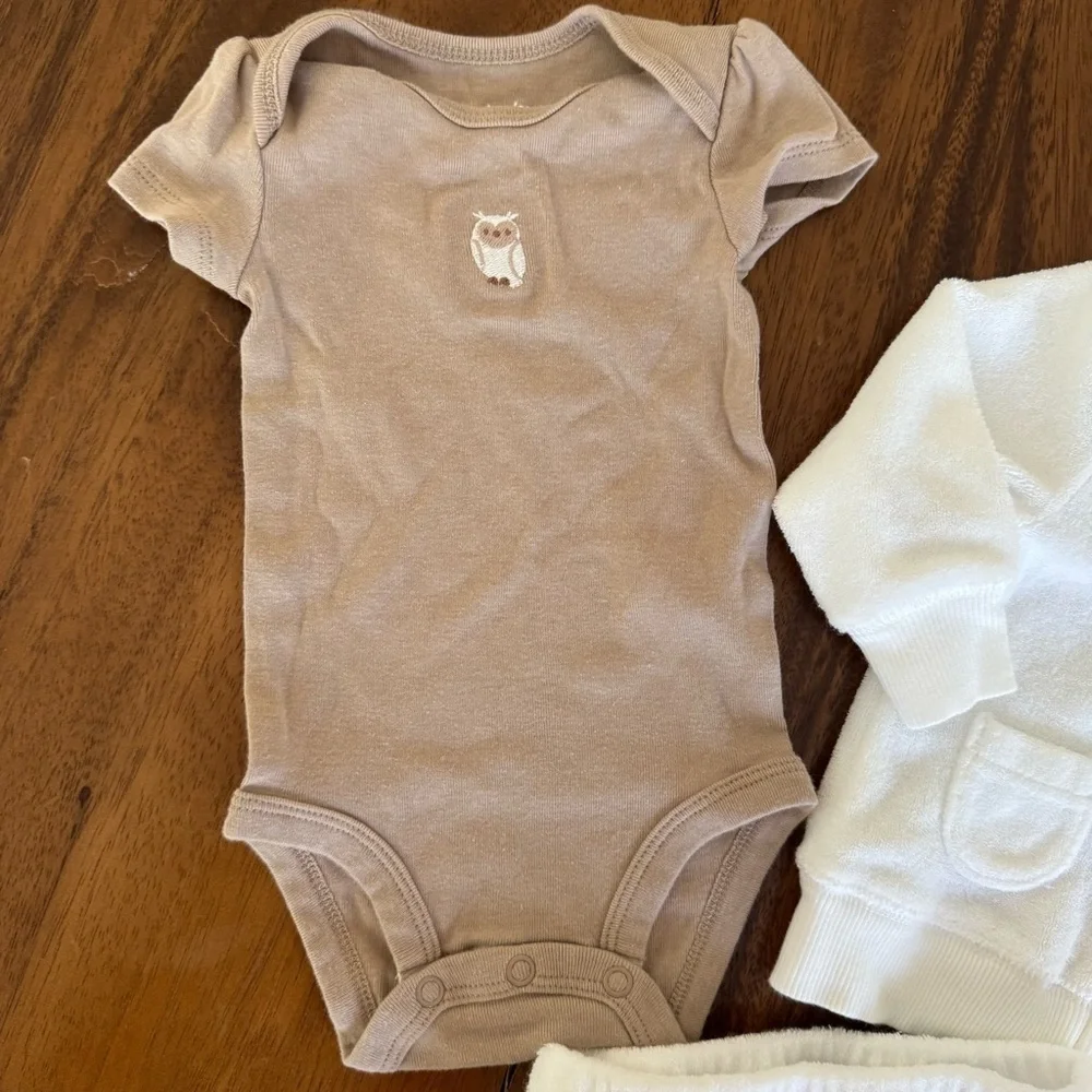 Carter’s Baby Neutral Tan Bodysuit, White Terry Cotton Sweat Set Size 3M